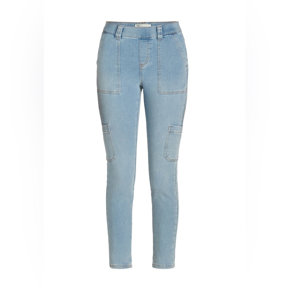 NWOT Women’s No Boundaries Light Blue Skinny Jeans